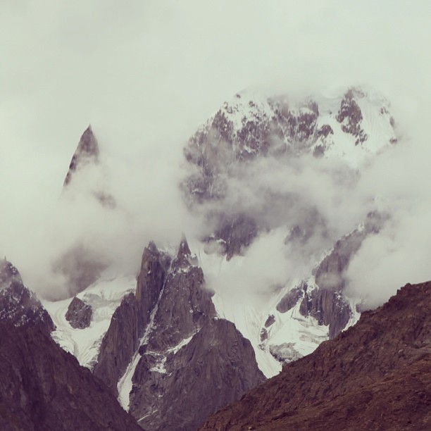 Belah Kiri Yg Tajam tu Lady's Finger Peak | Belah Kanan Hunza Peak Rasanya | View from Eagle Nest Hotel | Duikar, Hunza Valley | Gilgit Baltistan, Northern PAK