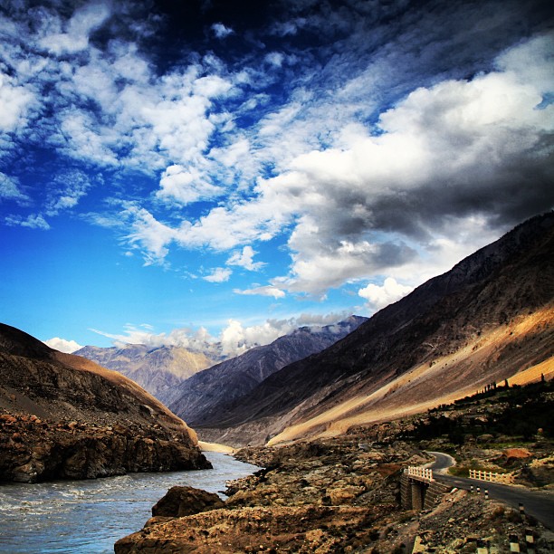 The Mighty Indus River | Along the Karakoram Highway | Near Chilas | Road Less Travelled | Gilgit-Bastistan | Northern PAK