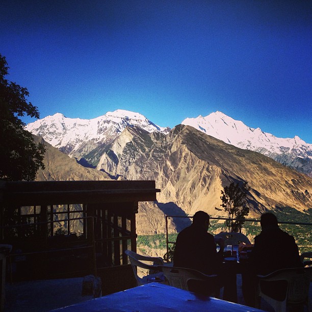 Menghayati Keindahan Alam | Sambil Minum Chai di Balcony | Eagle Nest Hotel, Duikar | Hunza Valley | Gilgit-Baltistan, Northern Pakistan
