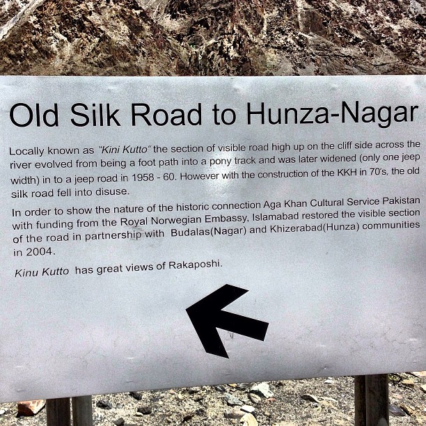 Close Up of the Signboard | Kinu Kutto | Karakoram Highway | Hunza Valley | Gilgit-Baltistan, Northern Pakistan