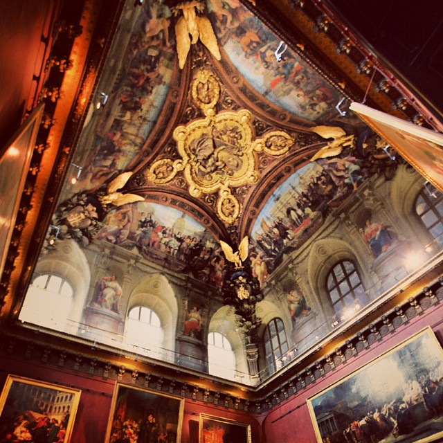Ceiling Artwork | Musee du Louvre | Besaq Giler Muzium Ni | #JJCMPaghis | #iPhoneography | Paris, France