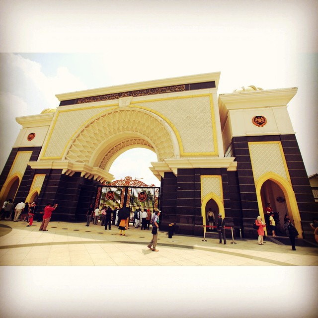 Istana Negara | Gate 3 | #VisitMalaysia #Feeling2Tourist @igersMY | Jalan Duta | Kuala Lumpur | Malaysia